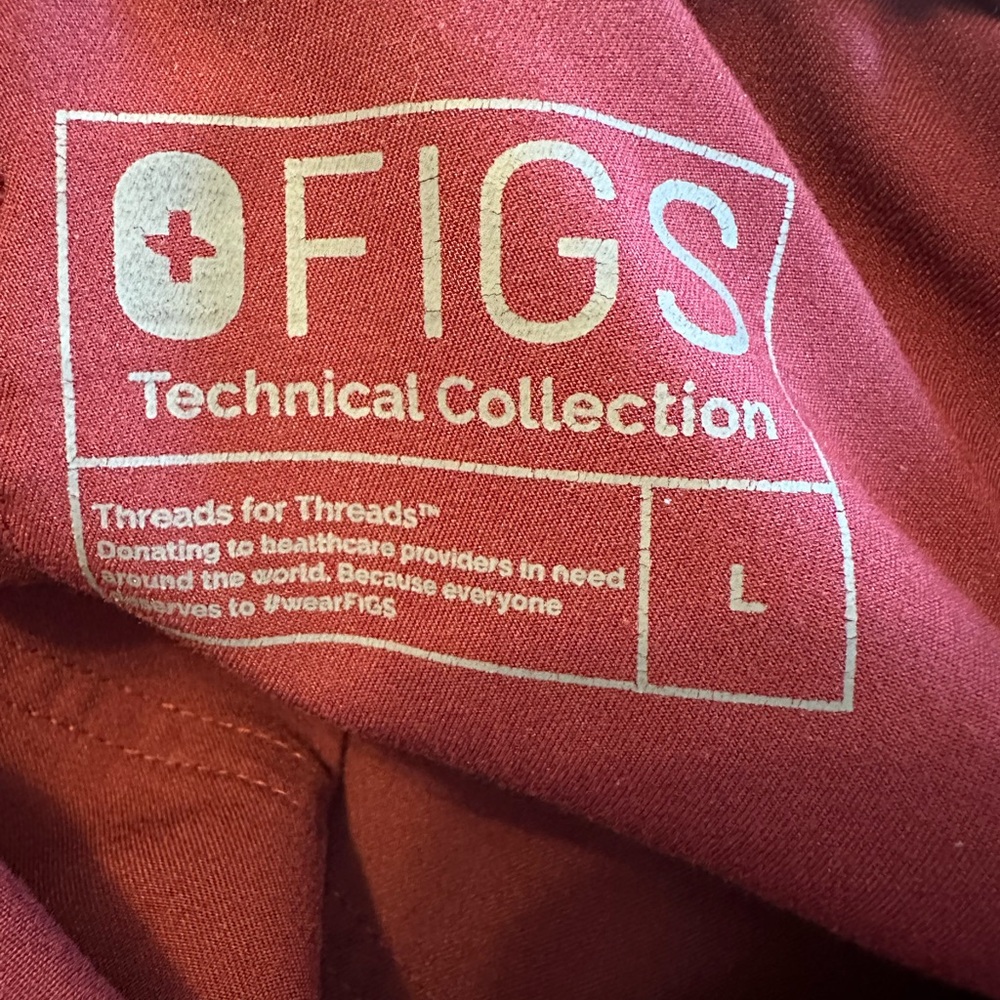 Figs scrub pants maroon